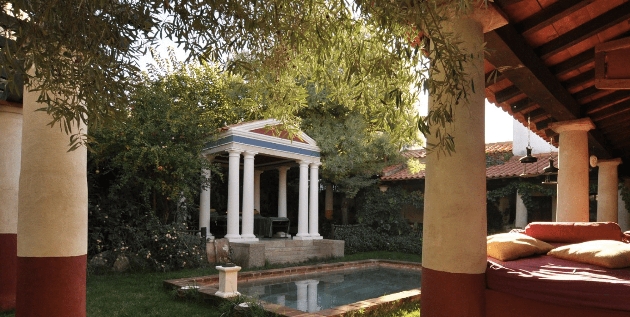 dog_inquieta_alojamiento_hotel_rural_aqua_libera