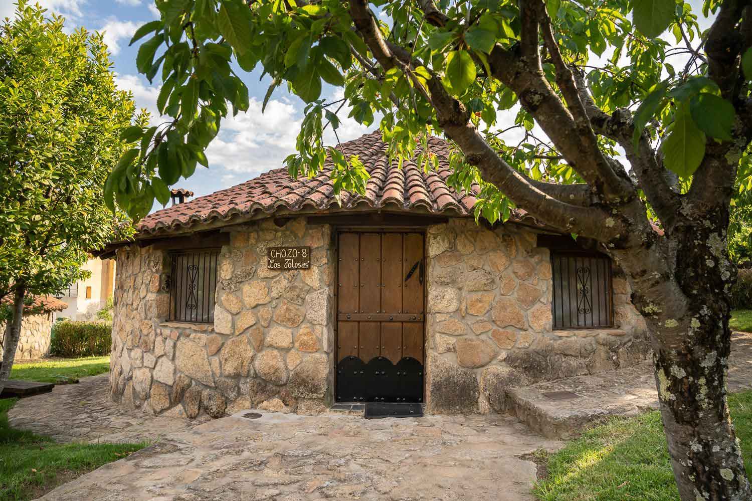 dog-inquieta-chozos-jerte1