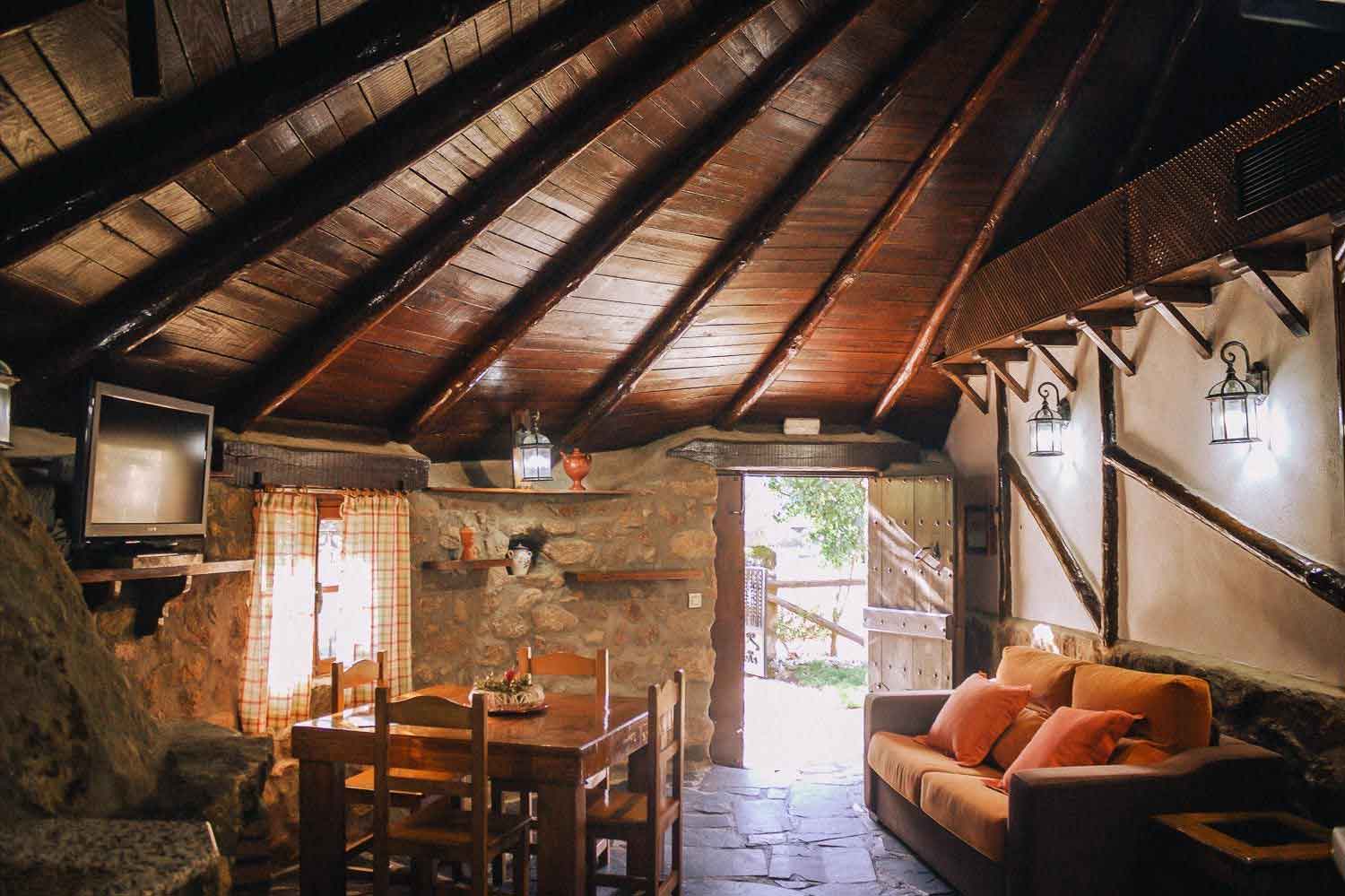 dog-inquieta-chozos-jerte3