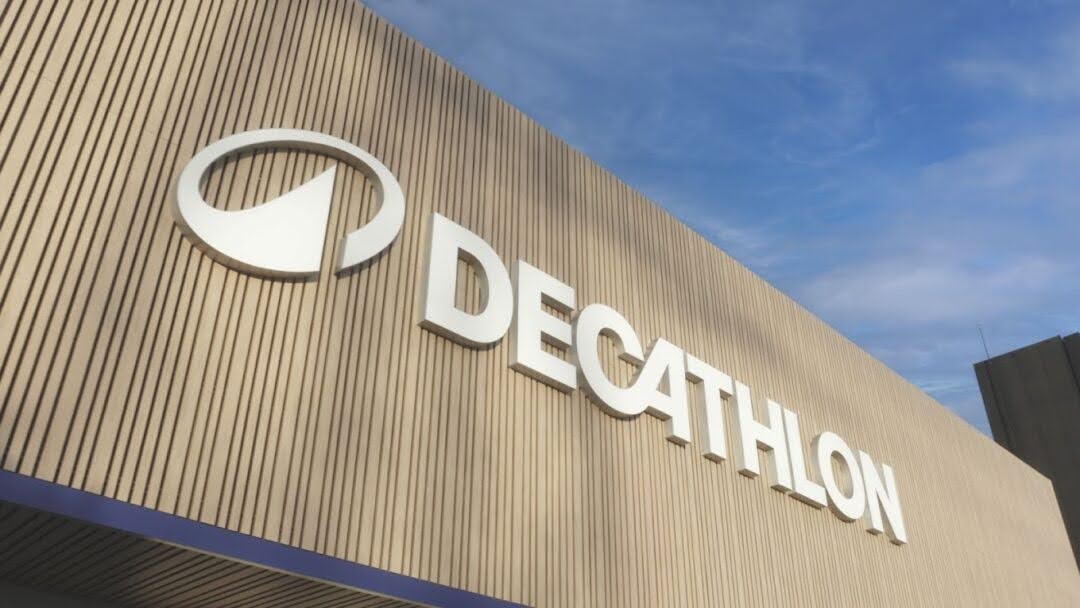 dog_inquieta_tiendas_decathlon