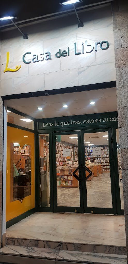 dog_inquieta_tiendas_casa_del_libro